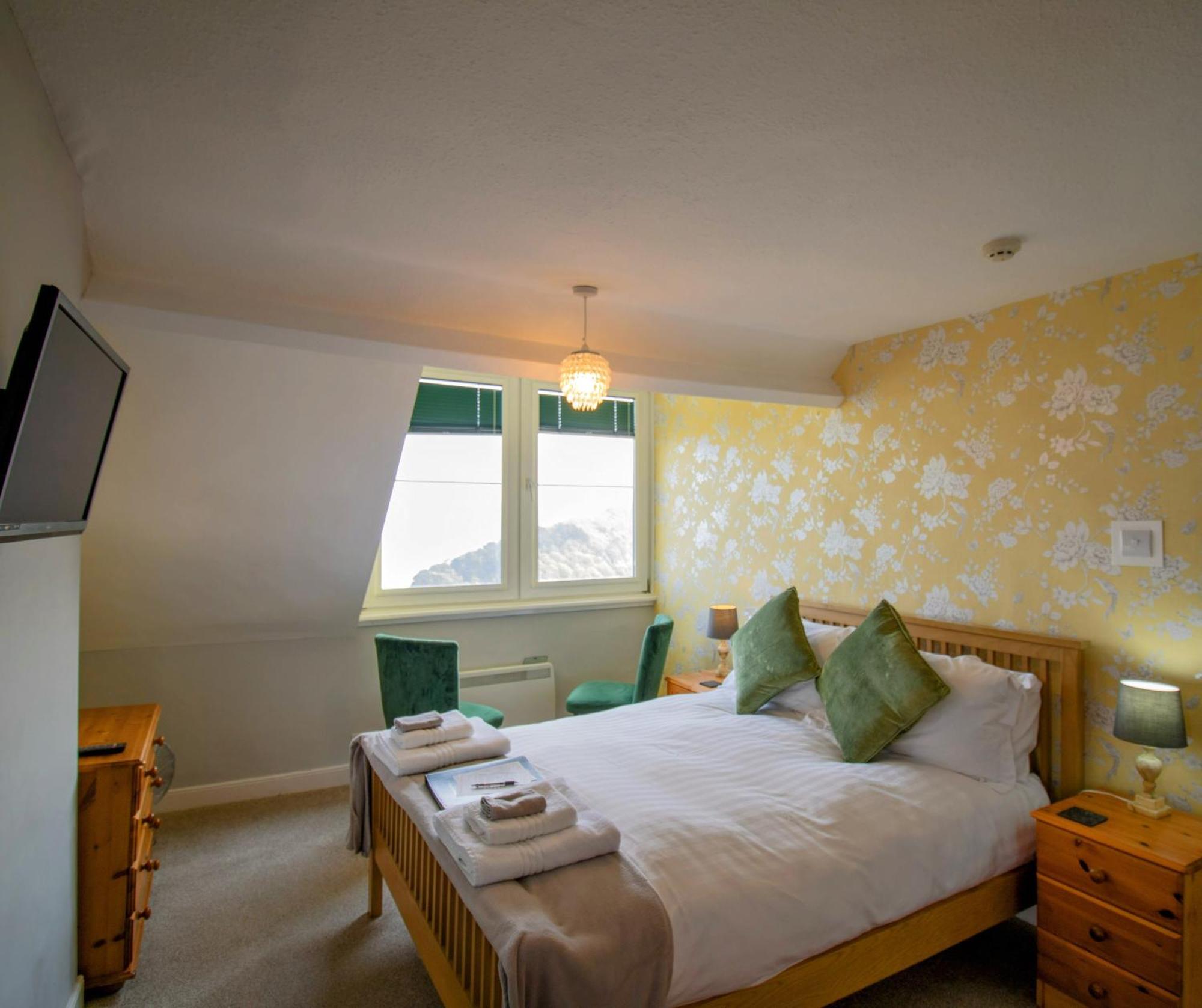 Sinai House Hotel Lynton Exterior photo